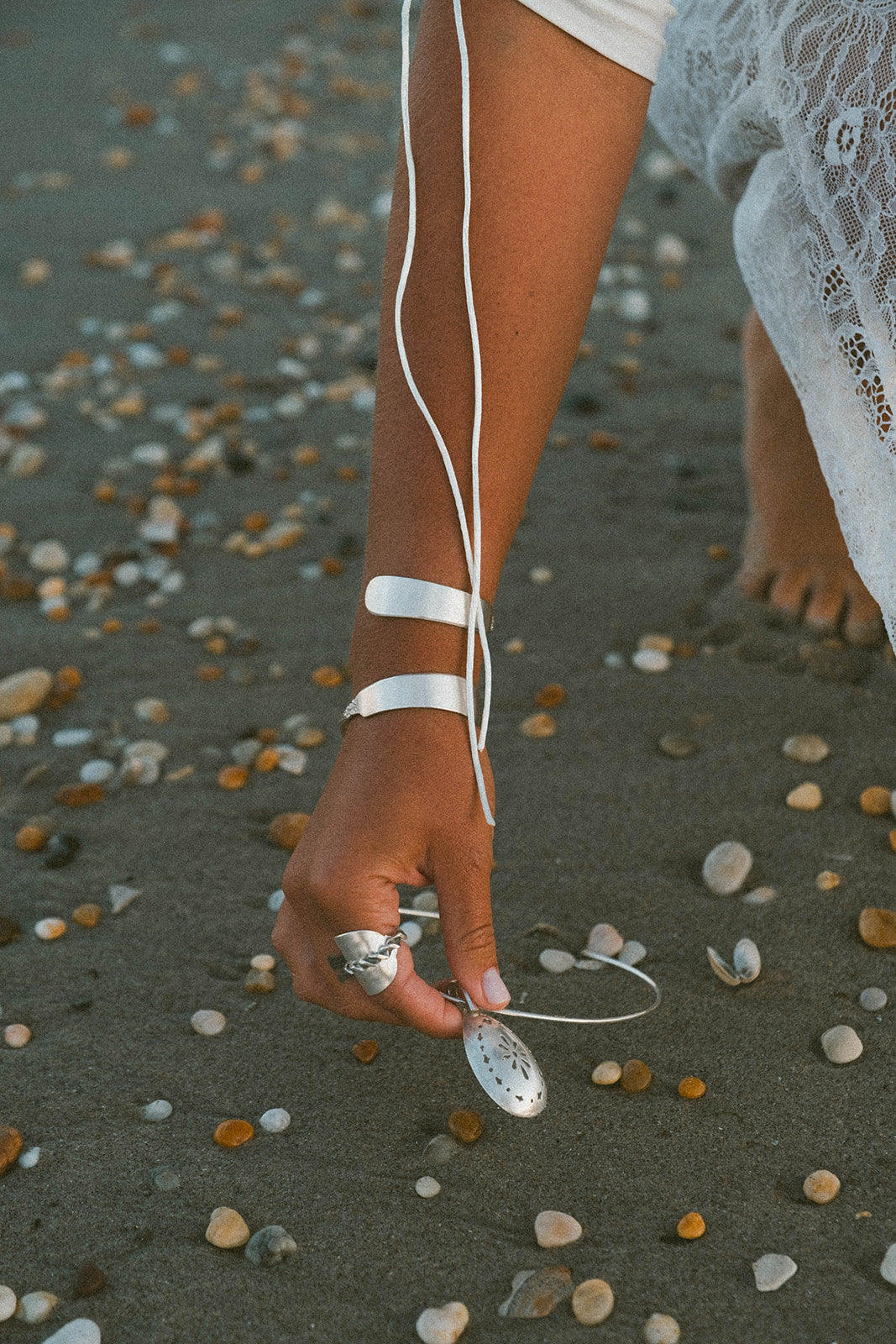 sand dollar sterling neck cuff