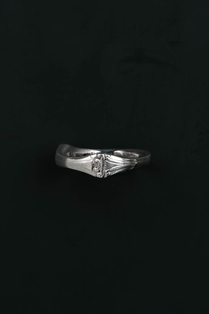 detailed signet ring