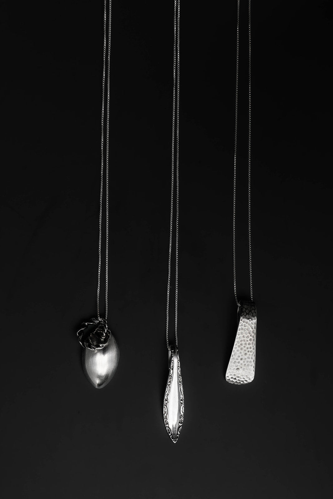 crest pendant necklace