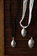 spoon pendant silk necklace